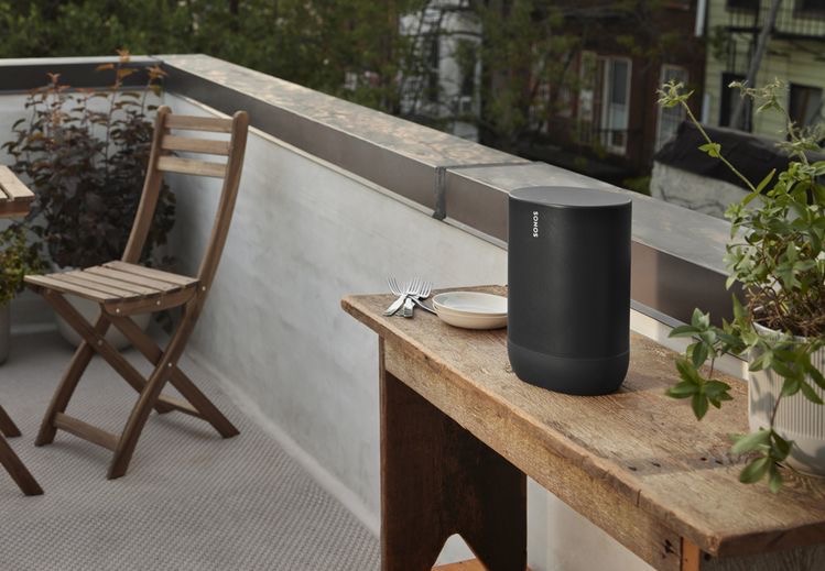 Looking for an outdoor speaker this summer? The Sonos Move is the perfect one!!!

#mcnaintv #outdoorspeaker #bluetoothspeaker #mitchell #stratford #outdoorpatio