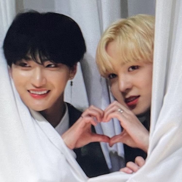 archiveforYH's tweet photo. happy seonghwa day 🌟 
#우리의_별_성화야_생일축하해
#BrightStarSeonghwaDay https://t.co/gJuOJufHBe