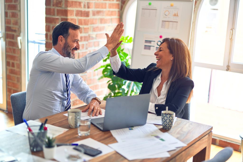 Bleisure travel offers many benefits – from motivating your employees to cutting down on business travel costs.

Read the full article: 5 Reasons to Embrace Bleisure Travel for Company Meetings
▸ lttr.ai/u9pH

#bleisure #business #leisure #travel #businesstravel