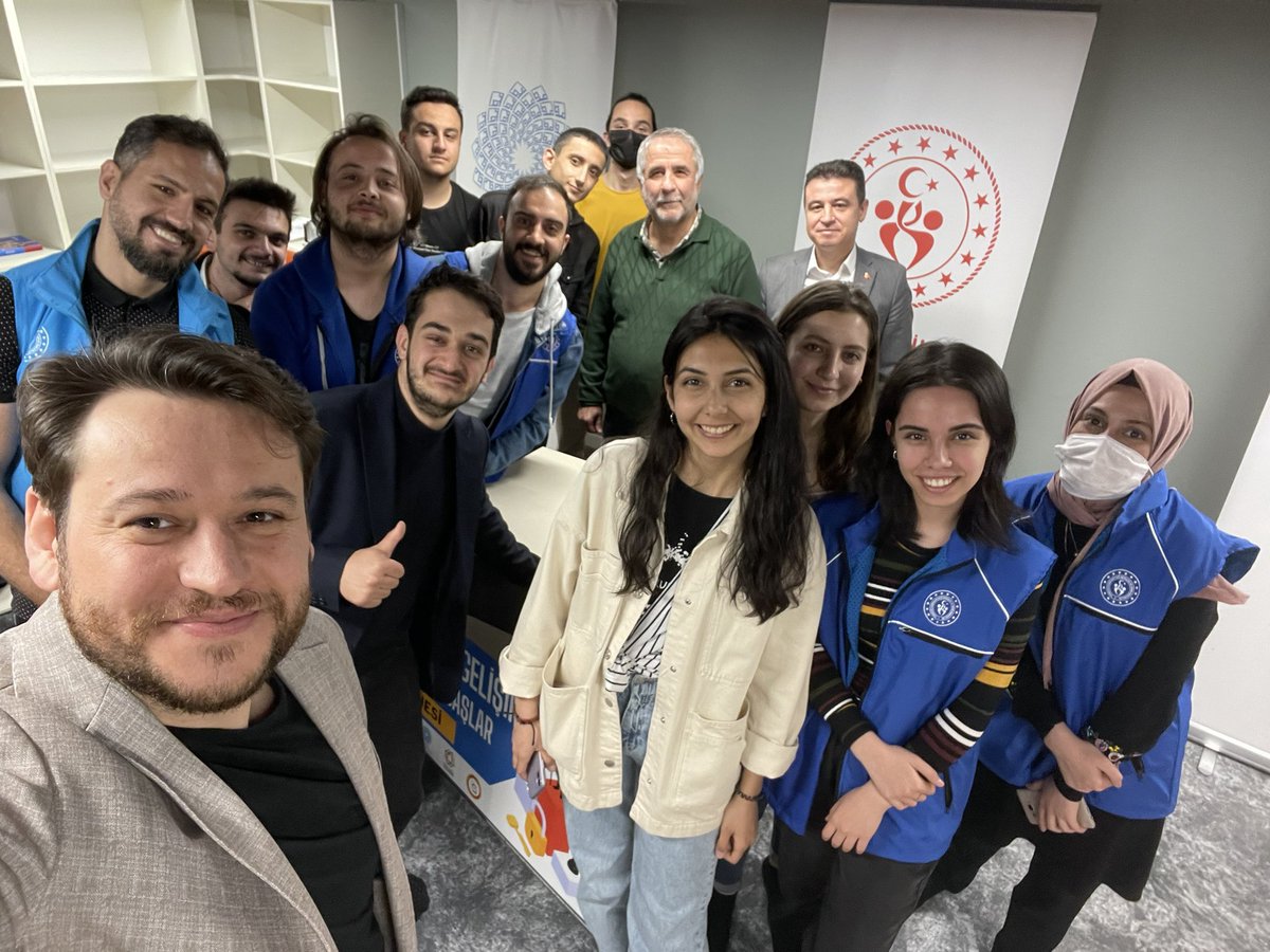 aliyaz_tr's tweet photo. Genç kardeşlerimizle beraberdik .
@igedud_tr https://t.co/lrobxrUtho