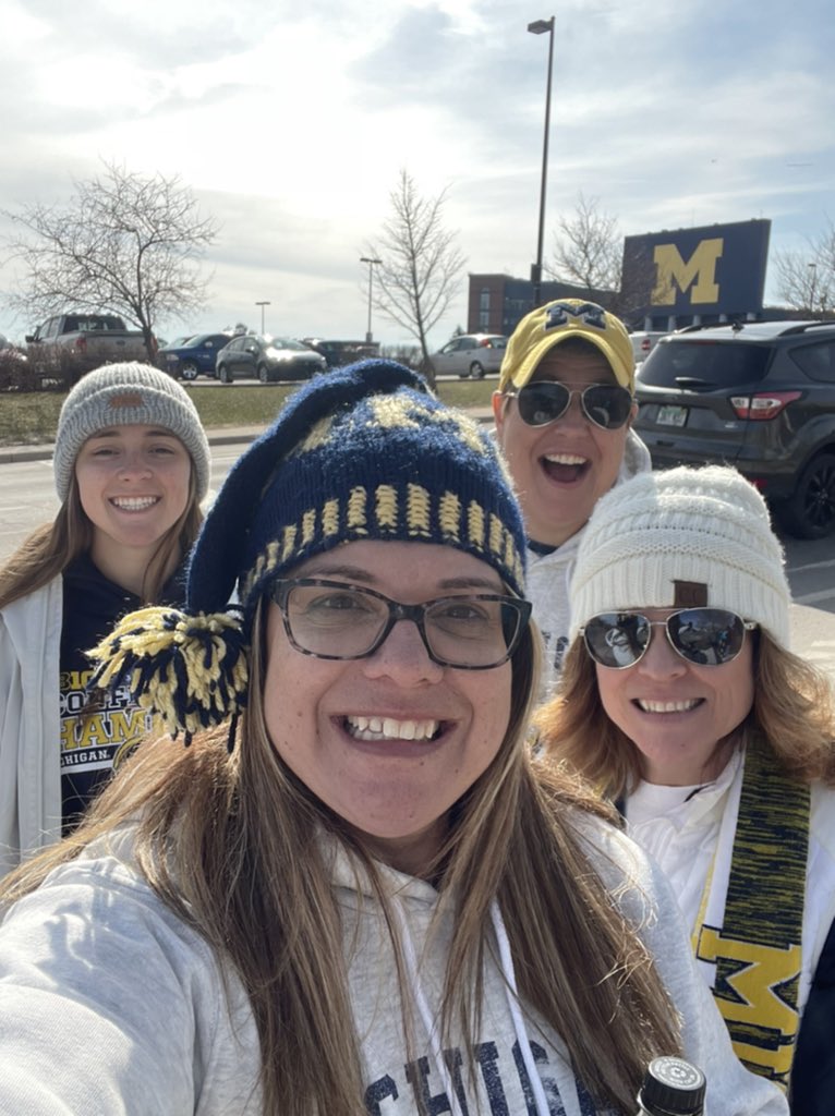 sunniehs's tweet photo. #goblue #michiganspringgame #uofm https://t.co/791nCLrM1n