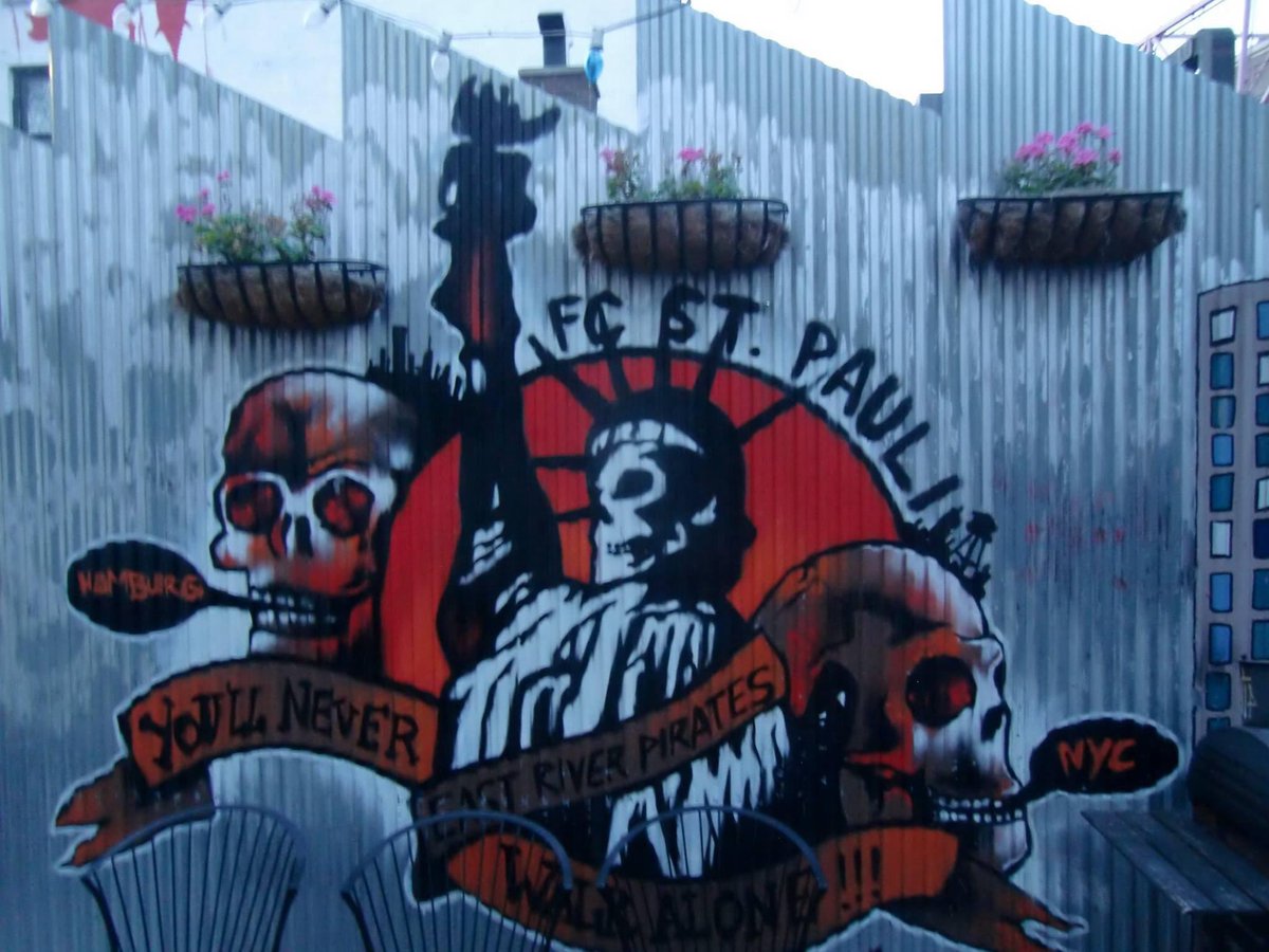 DannyPizzini's tweet photo. This is the way: @fcstpauli 3 points for the win. https://t.co/lVIfnfPOGG