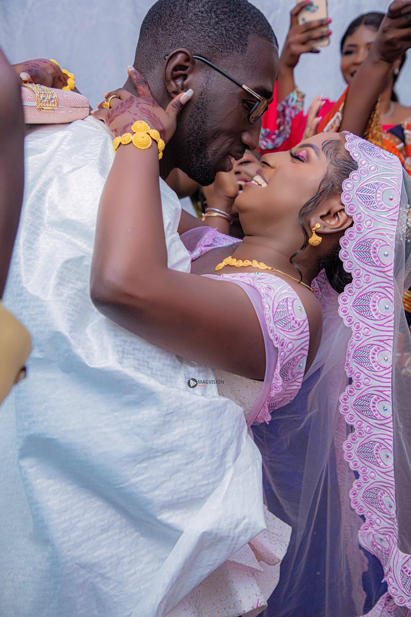 SeckGuele's tweet photo. Allhamdoulilah ♥️ officiellement Mrs Ndiaye ♥️💍. https://t.co/EVbd6DuSIr