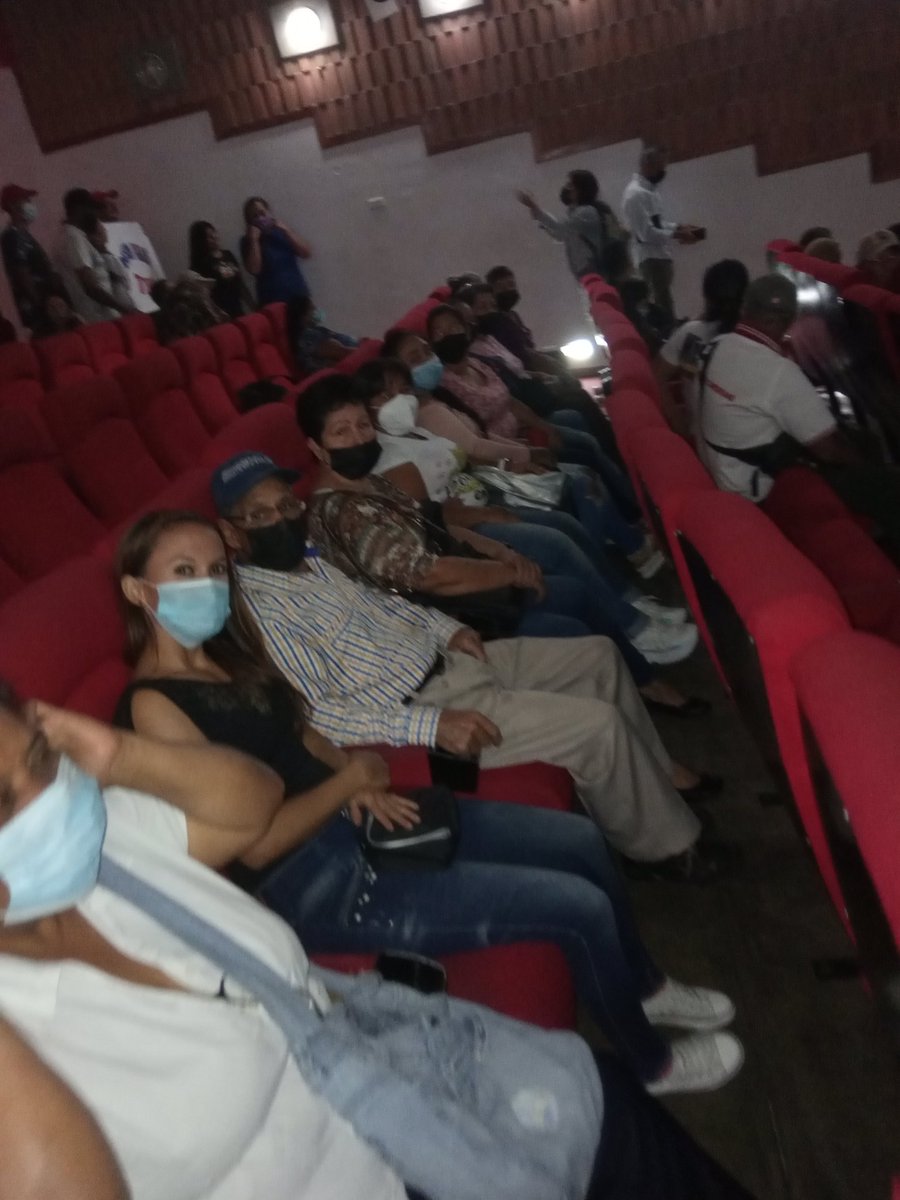 fundaproaltach1's tweet photo. Desde el municipio San Cristóbal en la Cinemateca ,se llevó acabo la asamblea del Sector Misiones para debatir propuestas que serán llevas por  los delagados del VCongreso del PSUV y IV de la JPSUV.
@FreddyBernal 
@PedroMelendez86 
@FundaproalO 
@JesusSZambranoV 
@BermudezJoseA https://t.co/MEX6o5JNYc