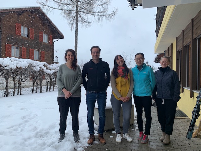 epitomoka's tweet photo. Great class this week on infectious disease modeling in R &amp; usage during #COVID19Pandemic taught by @C_Althaus @firefoxx66, Dr. Roland Regoes and Dr. Julien Riou. Extra fun added by learning curling after class! #wengen #swissepidemiologywinterschool https://t.co/2RZMzOBnmH