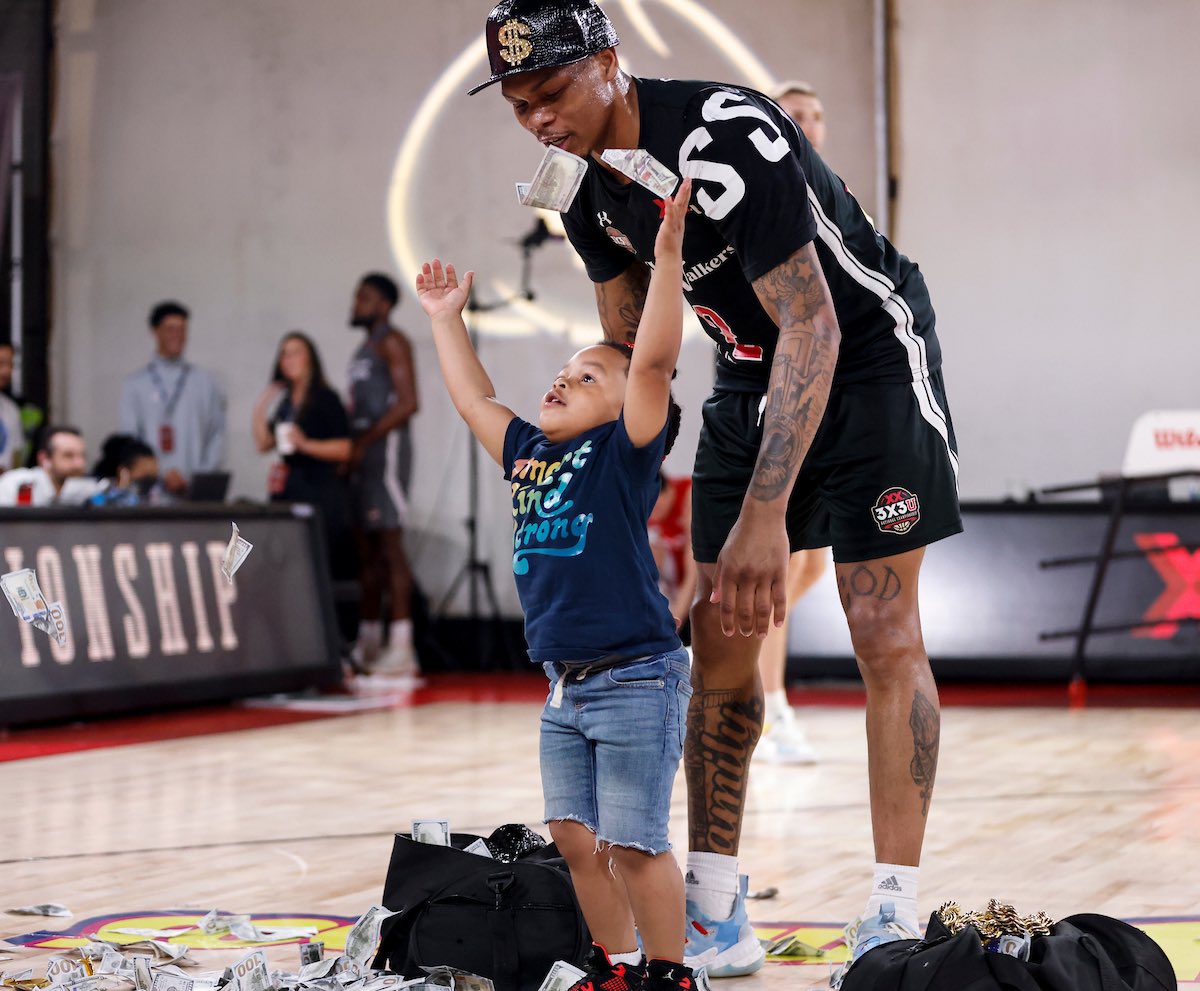 FTMyersTipOff's tweet photo. He’s backkk! 🥰 We know where @__Jgotti3’s money is going! 

#3X3U https://t.co/3SdIjlZiO9