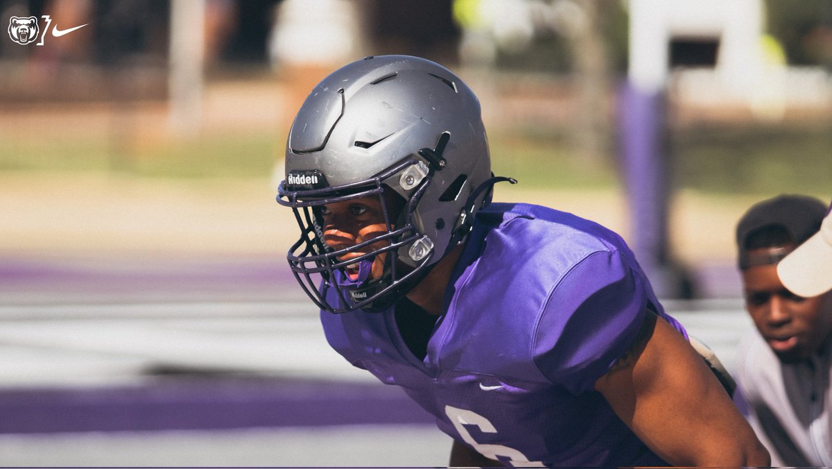 UCA_Football's tweet photo. 🔒in. Only 1 week until the spring game.

#BearClawsUp https://t.co/nYB5KBQsB6
