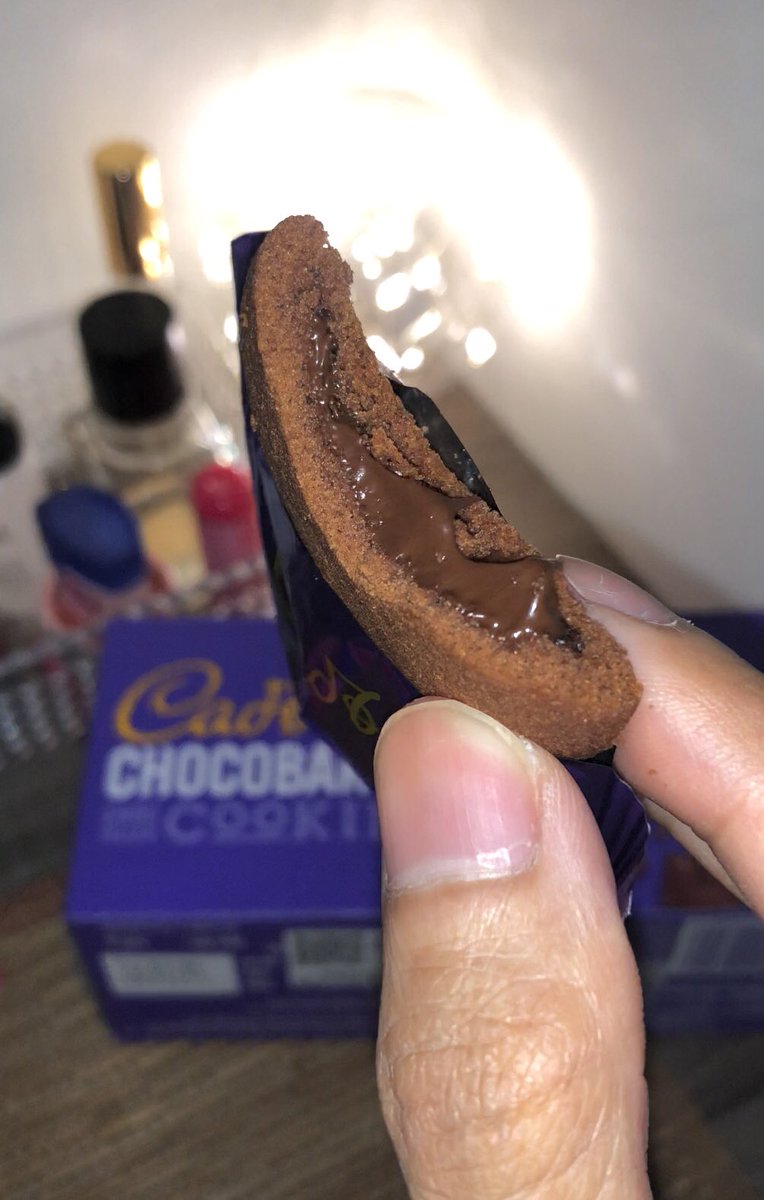 notmijiiii's tweet photo. Wehhhh cadbury cookies ni SEDAPPPPPPP!!

Aduhh makan puas2 lu sebelum puasa 🤧 https://t.co/AV1KuBWNfc