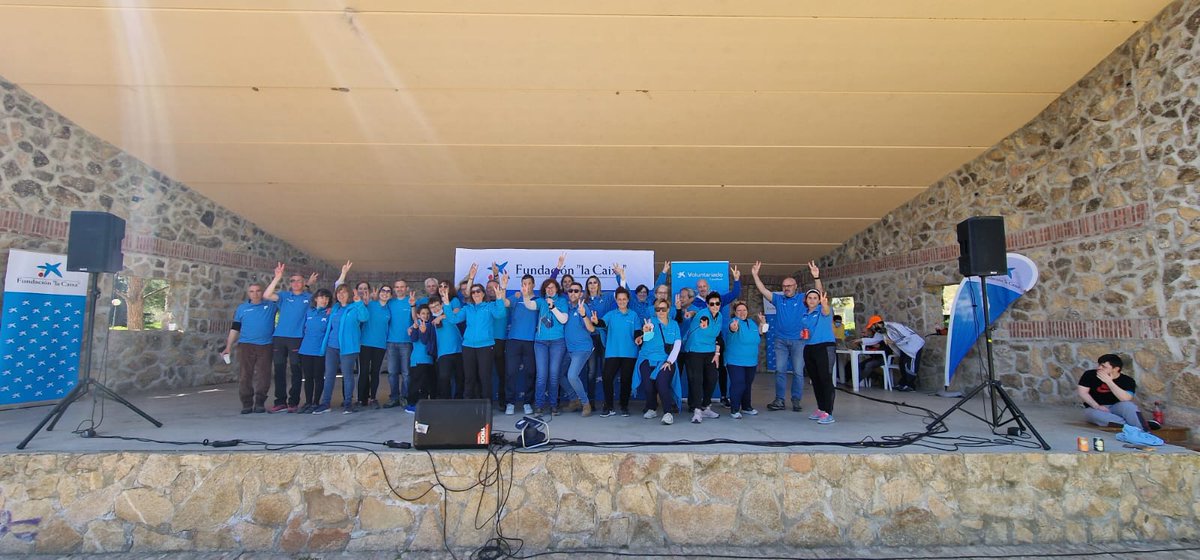 Cesarjimenoo's tweet photo. El #VoluntariadoCaixaBank de #CastillaLaMancha vuelve a celebrar la Vía Verde de la inclusión, con más ganas que nunca.Maravilloso día de paseo y fiesta.Graciss a @ApanasToledo, Aurelio de León,Cruz Roja Talavera,@GCecap,#AFANNES y @Apandapt. https://t.co/RsWIaWJbzh