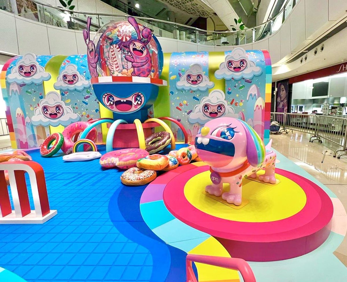 I’ve just got these photos from the crew and they’ve worked through the night for several days trying to set everything up for the upcoming exhibition happening <a href="/apmhk/">apm-millenniumcity</a> for Easter celebrations, and its looking AH-MA-ZING! 🌈🌈🌈#illustration #illustrationartists #illustrator