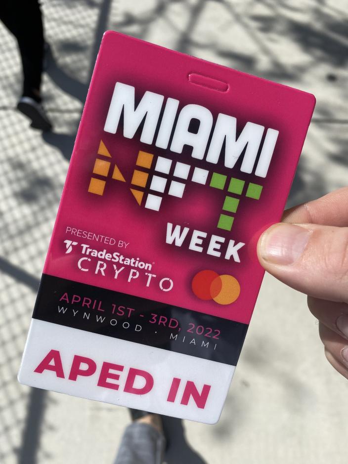 Beach Bums VS Exotic Apes tweet media