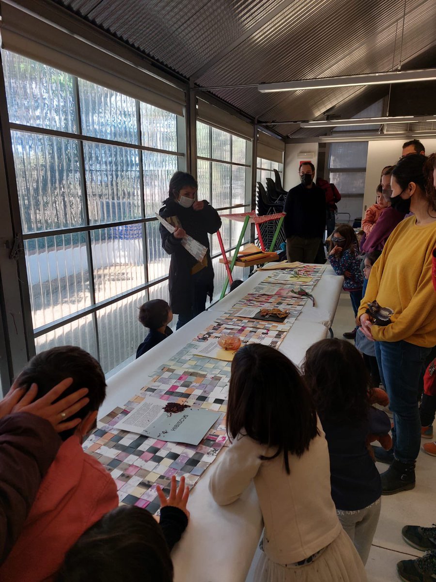 fundaciomiro's tweet photo. ⚡ Avui celebrem la cloenda de Colors a taula!, que hem realitzat amb l’AFA de l’Escola @OctavioPazBCN i l’artista #Inula.
👨🍳 Tenim la sort d'estar acompanyats de cuiners com @Jorgepadro12 per compartir compartirem colors, receptes i històries. https://t.co/RkrJEmkj92