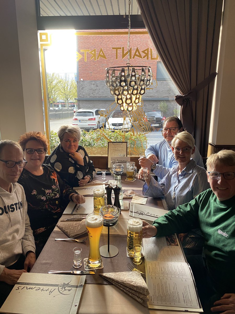 zahnfee_ingo's tweet photo. Have a delicious meal with the "family" and a nice evening out
a nice evening together ๐ฅฐ๐ฅฐ #friends #friendship #family #dinner #fun #staytogether #bestneighbourhood #greecefood https://t.co/xyigDghBpf