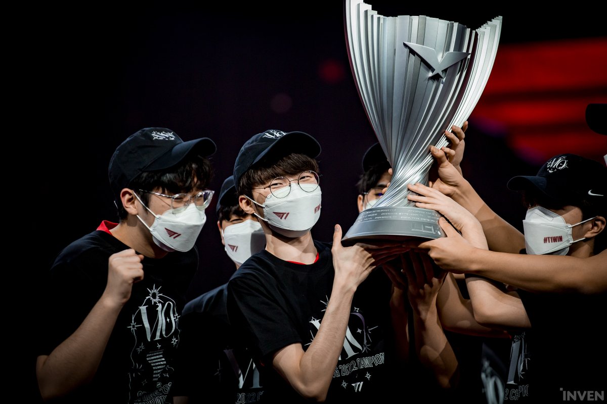akali_roll_back's tweet photo. #LCK 결승 (6) https://t.co/SifgndTqFj