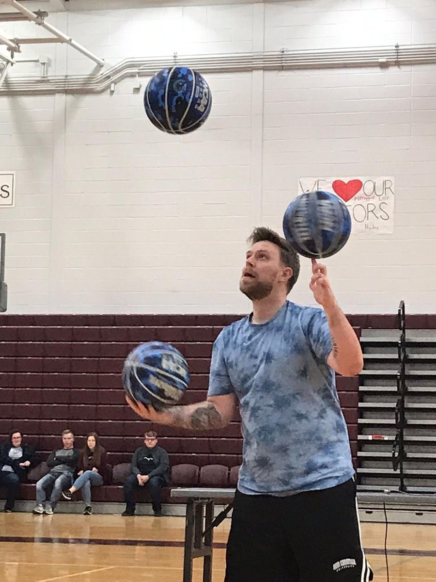 This week, we are announcing the performers for our event. First up is Samuel Sisley of Sizzla Basketball! Samuel will dazzle you with his skills and inspire you with his story.

To learn more, visit the Performers page on our website: tedxyouthmhs.com/?page_id=166