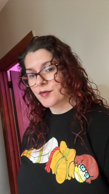 I&rsquo;ve been too busy packing to get online much, but I&rsquo;ll be making pot roast shortly and hopping on cam