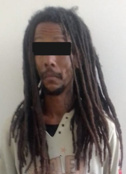 y_dpm's tweet photo. Policía Municipal en #SCLC detiene a extranjero por delitos contra la salud, en la modalidad de posesión; fue puesto a disposición de @FGEChiapas 
https://t.co/Yyh8UmTVTn https://t.co/8gjW5lr9ri