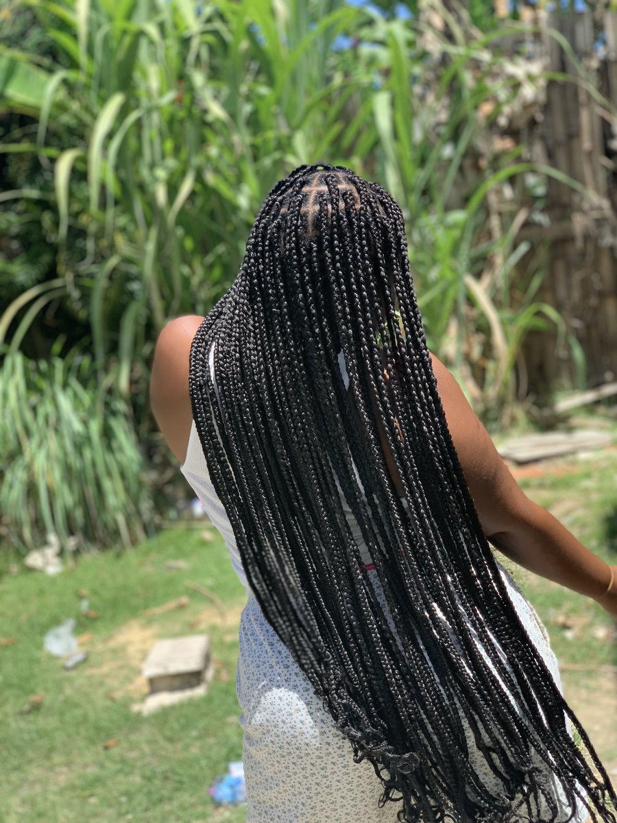 ShamiibooO's tweet photo. It’s mah hair for mhii✌🏽💋 https://t.co/MvNrQdBHQ1