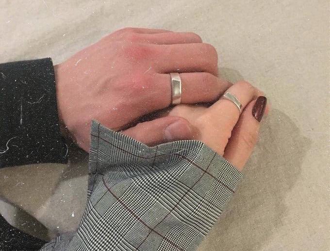 "ان التمني كل التمني انتِ".🖤
#خواطر_جميله