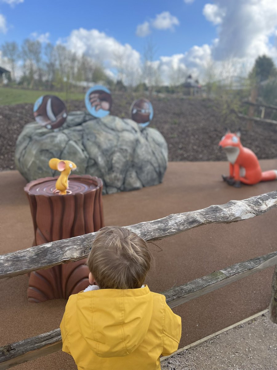 linds_alder's tweet image. Went to check out @TwycrossZoo’s new Gruffalo Land today…. it is BRILLIANT. The kids loved it and the adults did too! A wonderful addition to the park which will hopefully bring them in some much needed money after the pandemic hit hard 🤞🏼