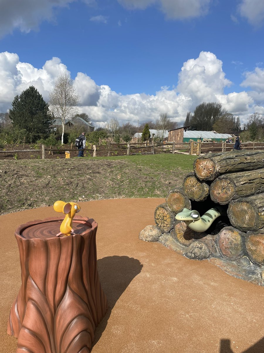 linds_alder's tweet image. Went to check out @TwycrossZoo’s new Gruffalo Land today…. it is BRILLIANT. The kids loved it and the adults did too! A wonderful addition to the park which will hopefully bring them in some much needed money after the pandemic hit hard 🤞🏼