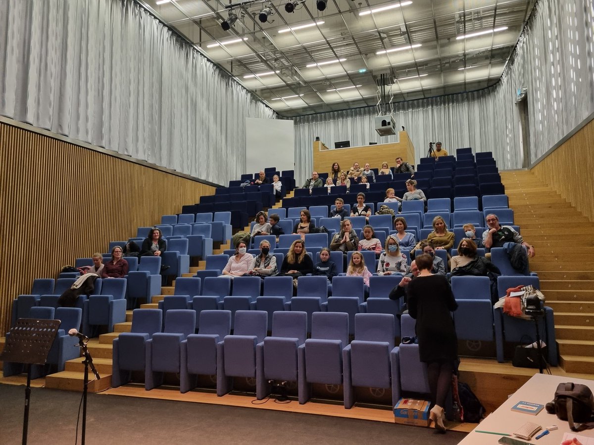 Dsden14's tweet photo. #LectureCauseNationale
📢 Finale départementale des Petits Champions de la lecture à la BAT @Caenlamer: félicitations 👍  à Inès 🥇et Malo🥇 sélectionnés pour la finale régionale! 👏👏 aux 58 candidats , 🙏 à nos partenaires  et aux enseignants @ac_normandie @daac_normandie https://t.co/i6cE1FKtPI