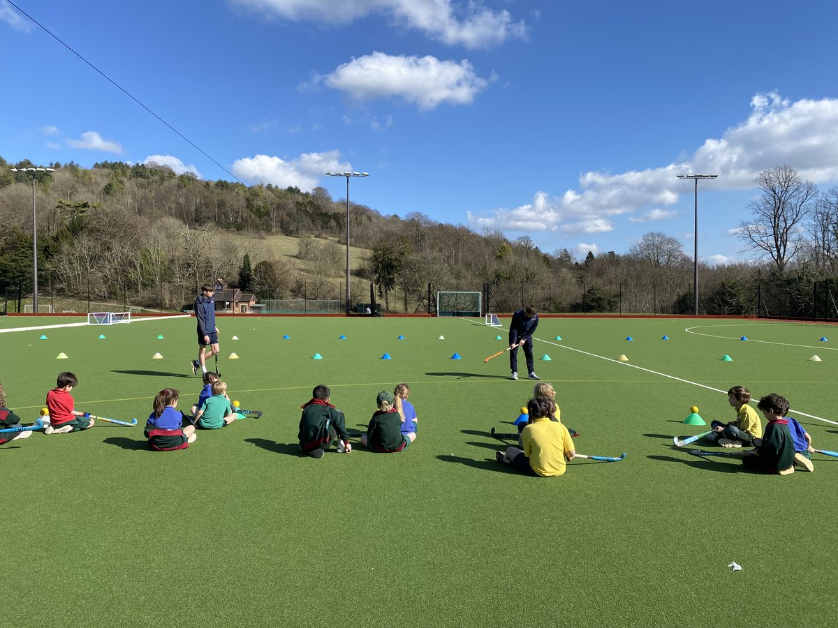 StMichaels_Prep's tweet photo. Year 2 have enjoyed working on their hockey skills in the sunshine this term 🏑 ☀️
#hockey #sport #year2 #preprep #prepschool #PE #games #gameslesson #sunshine #astroturf #astropitch https://t.co/dtNMk2Q7wV
