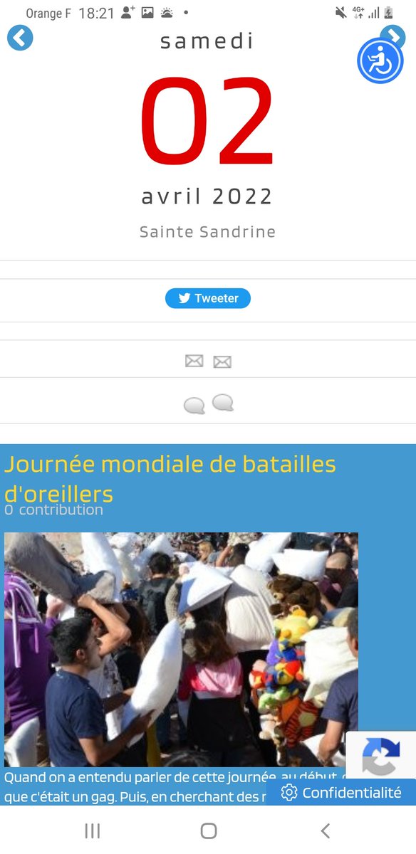 CAbandonnee's tweet photo. Aujourd'hui 02/04/22 journée mondiale des batailles d'oreillers : à #Colombes, la mairie #eelvcolombes et apparentés vous fournit des oreillers en béton...
#shamovitcherie #escrolo
#saccageColombes #Colombescrade #Colombescrasse https://t.co/HrpMUeRkUo