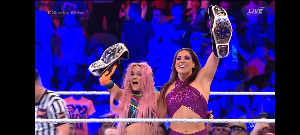 #AndNew 
Congrats @DakotaKai_WWE and <a href="/RaquelWWE/">Raquel</a> 
#StandAndDeliver