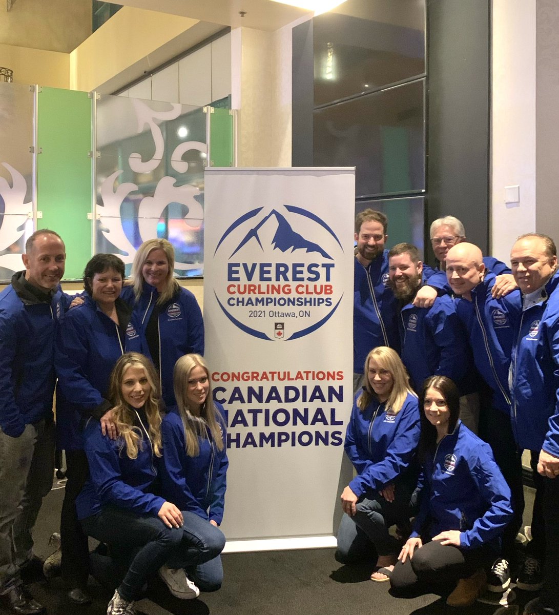 We’ve made it to Vegas for the Everest Curling Champions Celebration! 

Looking forward to celebrating this weekend with the 2021 Canadian National Champions of the Everest Curling Club Championships and the Everest Senior Curling Championships.