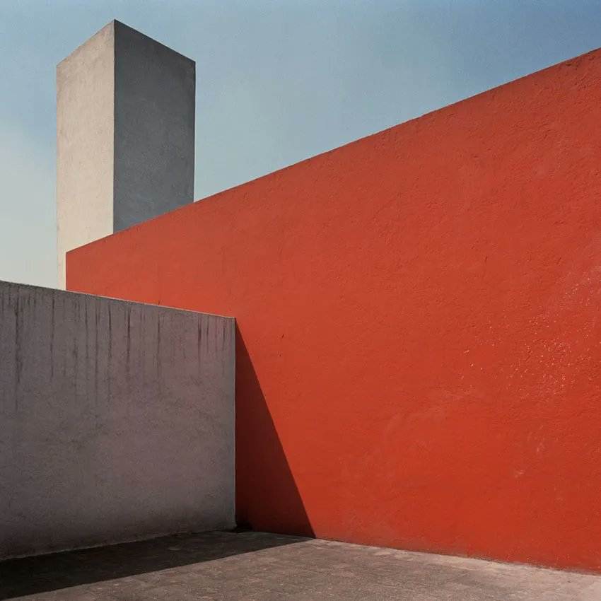 archinerds's tweet photo. Casa Barragán, Luis Barragán, Tacubaya, Mexico, 1948,Photo Kim Zwarts. #architecture https://t.co/z51YO7EDkv https://t.co/oyQUqTvL5H