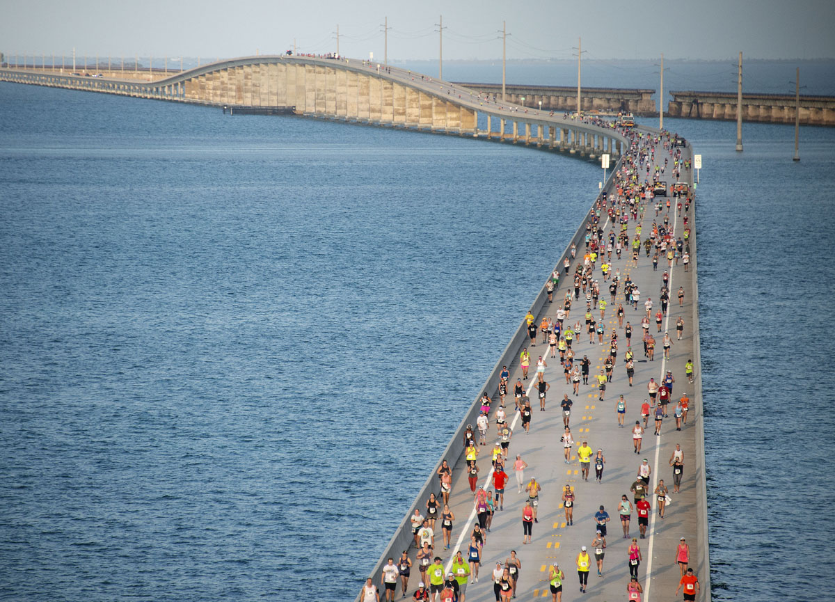 thefloridakeys's tweet photo. Congrats to all Saturday's 7 Mile Bridge Runners, treated to cool water spray & bubbles as they crossed the longest span along O-seas Hwy. 1st place male Collin Wainwright's time was 38:06; 1st place female Marathon's Holly Smith, in 43:23. #floridakeys #beatthebus ๐ธ Andy Newman https://t.co/6LLZ9w3A6F