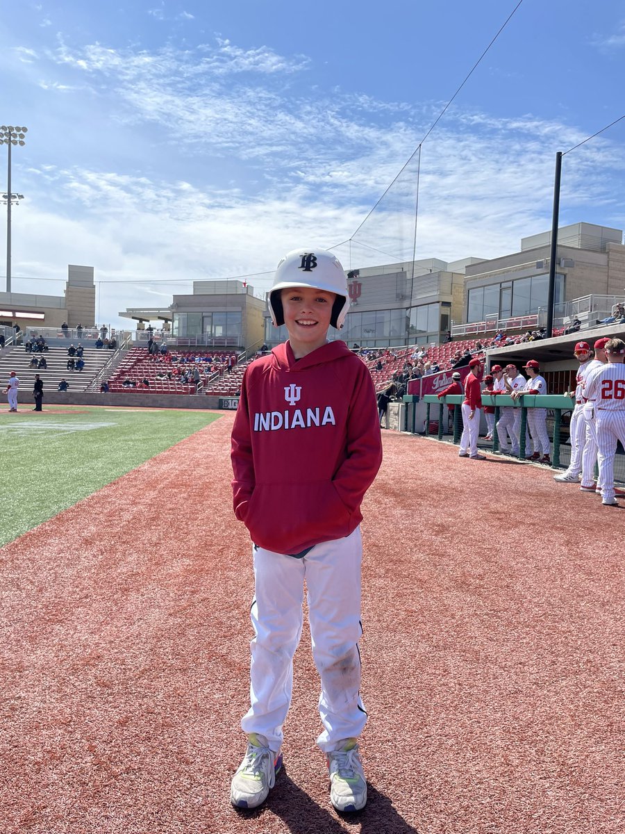 IN_Bulls2030's tweet photo. Many of 2030 Bulls players are enjoying fun in the sun somewhere tropical this weekend.  Bulls White player James Stephens is having some fun in the sun in Bloomington thanks to @IndianaBase https://t.co/LFiKIz3bv9