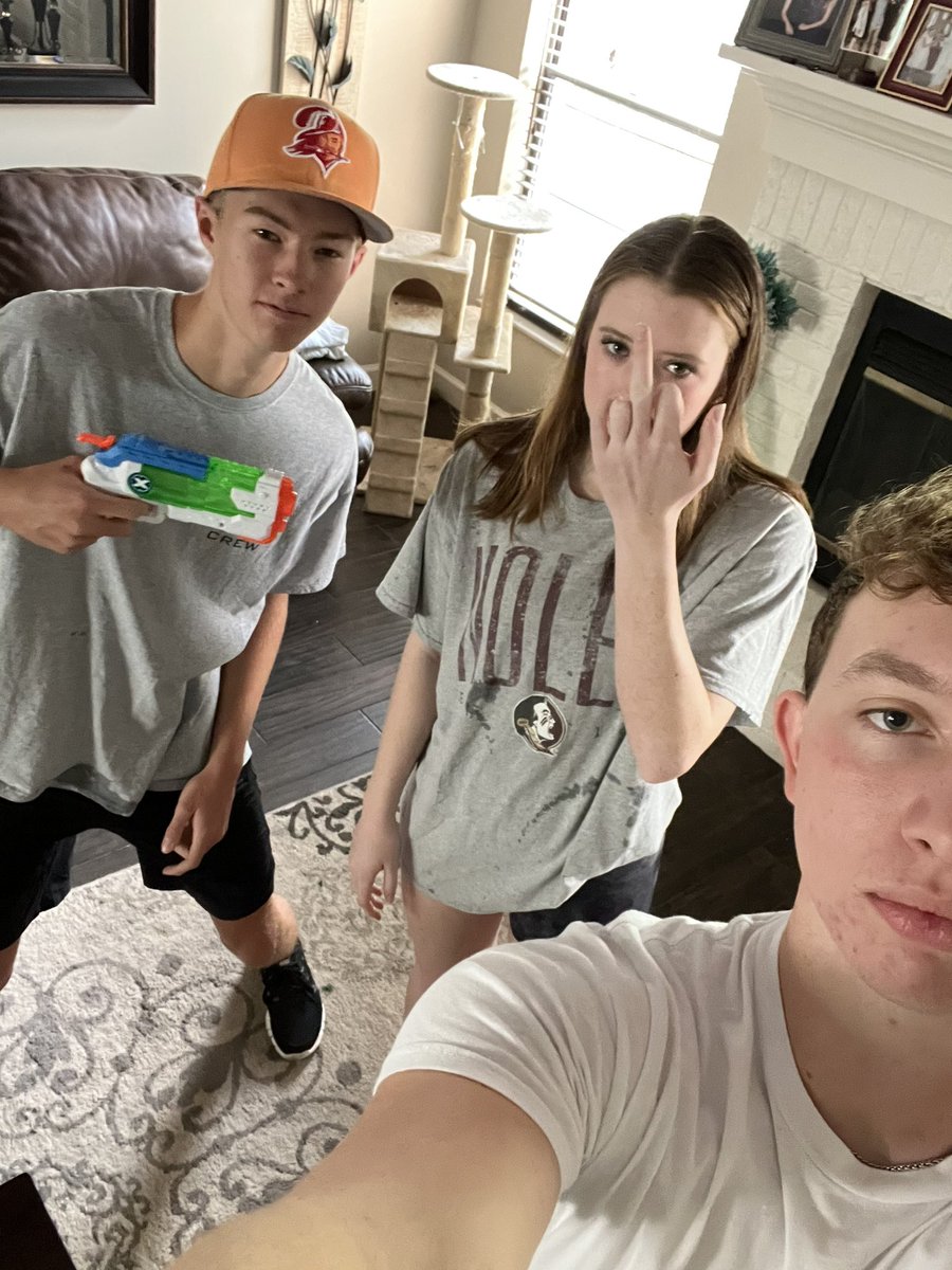 WetPt2's tweet photo. @chswaterwars22  Bounty out… but at what cost 😞🤠 https://t.co/Yelz26Qy4I
