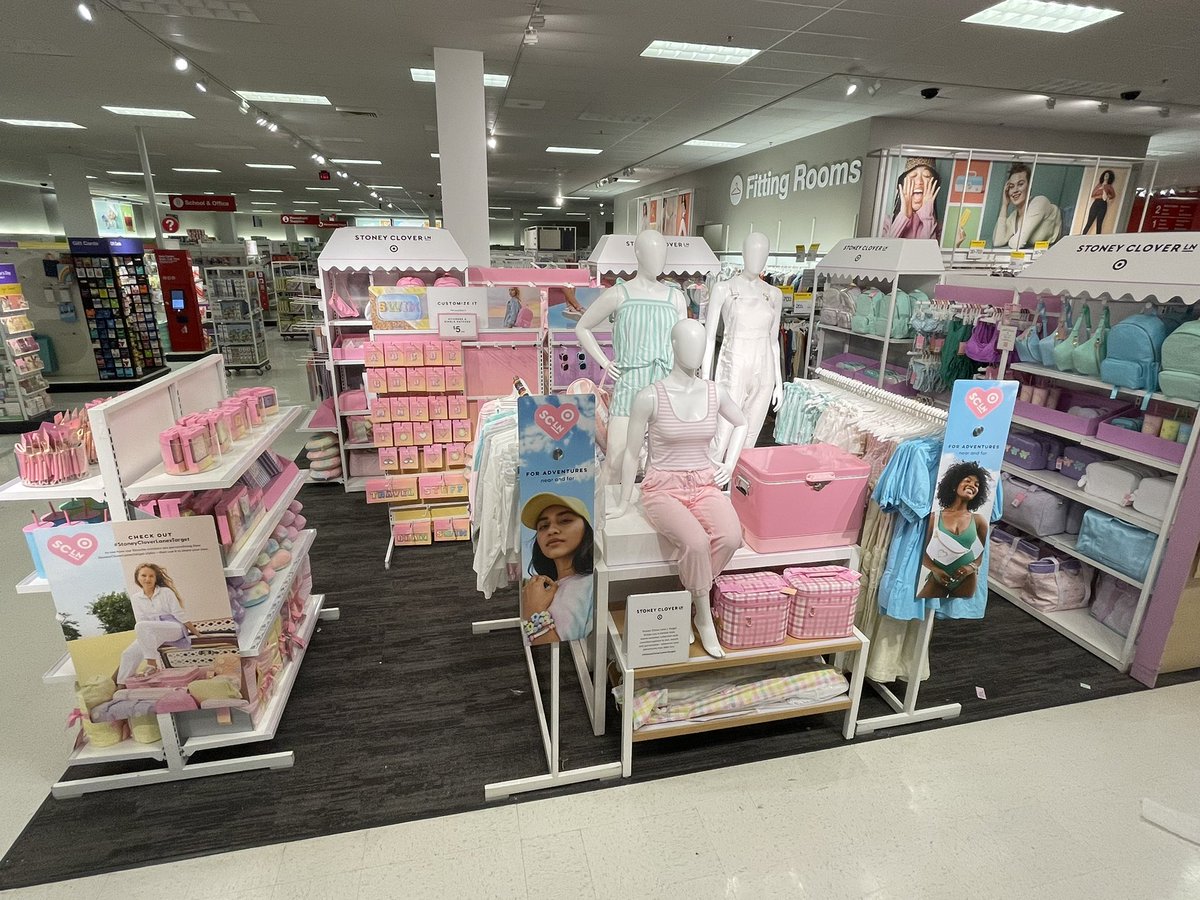 #StoneyCloverLanexTarget has arrived at T1854 🎯 Had so much fun setting this cute collection with DBO Diana! 🤩 <a href="/Bethany_Insley/">Bethany Insley</a> <a href="/reshamkapurTGT/">Resham Kapur</a> <a href="/Kelvin4TGT/">Kelvin Jackson 🎯</a>  l