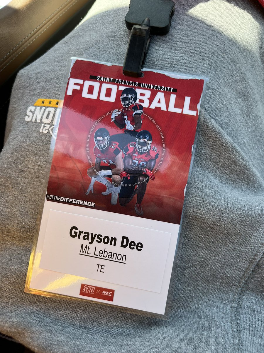 Grayson Dee tweet media