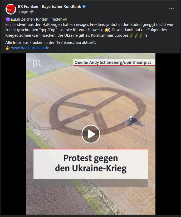 TheNewAddiPoess's tweet photo. So herum fotografiert wird aus einem #Peacezeichen leider eine Todesrune.
Los-Stop-Schade🤦♂️😬
Mediale Dummheit treibt kleingeistige Menschen zu ziemlich dummen Sachen.🤨 https://t.co/LnKjbwrtT4