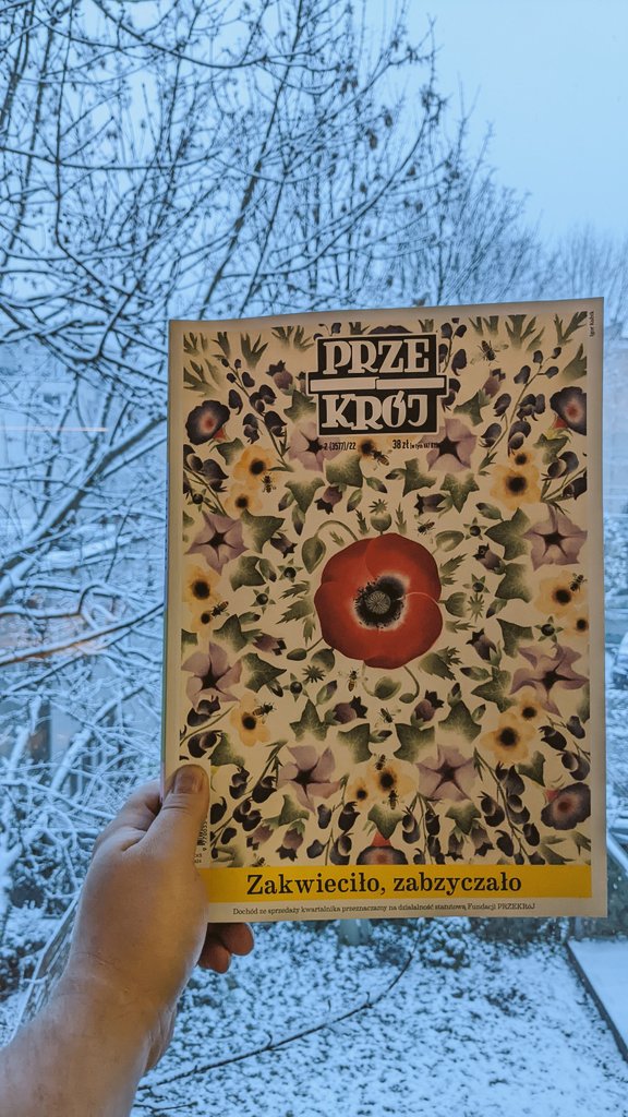 aozonek's tweet photo. Numer do reklamacji @Przekrojpl https://t.co/tn2ol0qQ8r