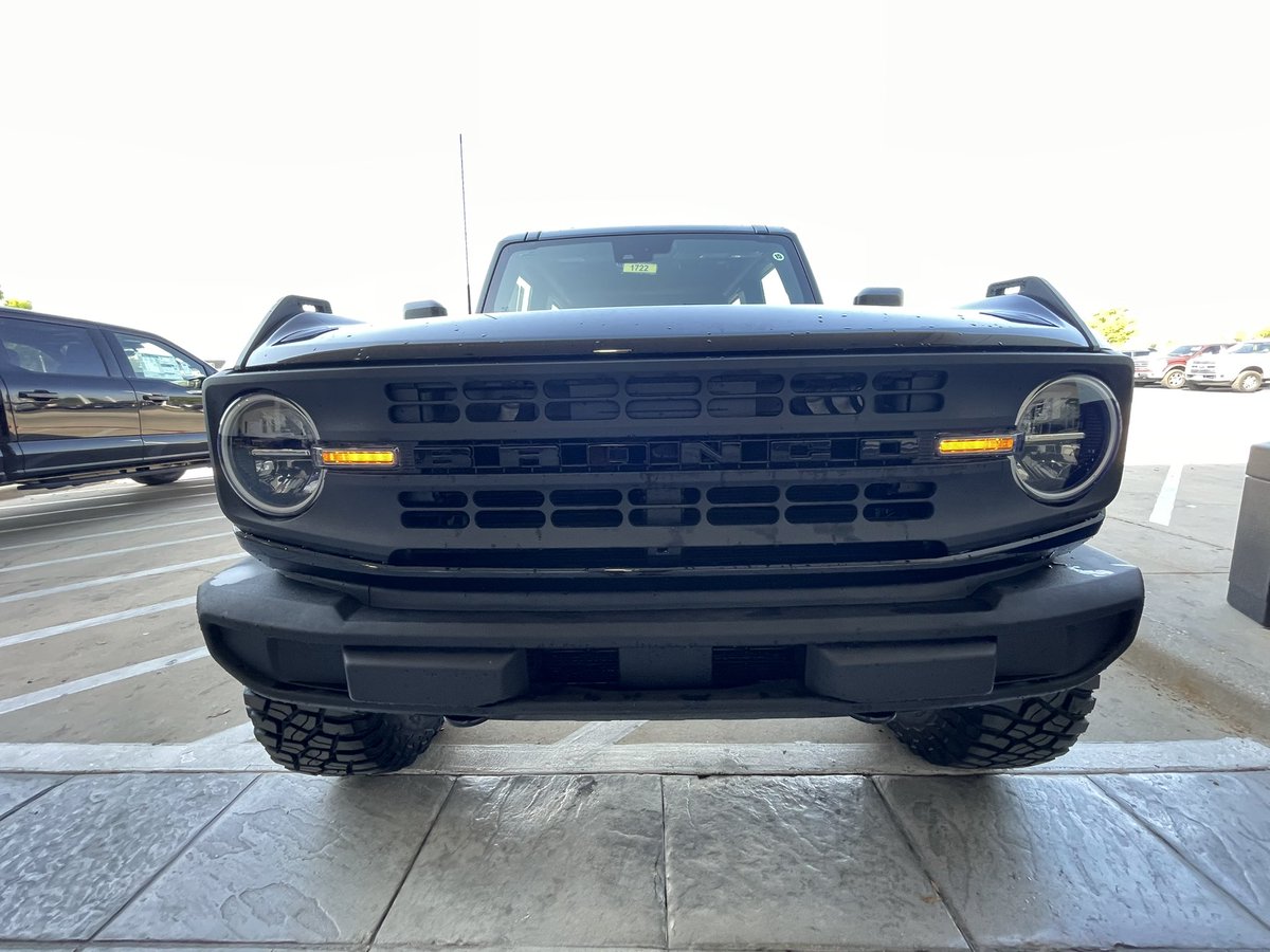 anthony_swf's tweet photo. 🖤Blacked Out Bronco🖤
Now Available 
For more Details, or to schedule a Test Drive, or to Preorder you’re very own Bronco. 
Call/Msg 📲210-632-1769
#ANTatSWF
$100 for Referrals 💵
#Bronco #Ford https://t.co/RxxfgglNXg