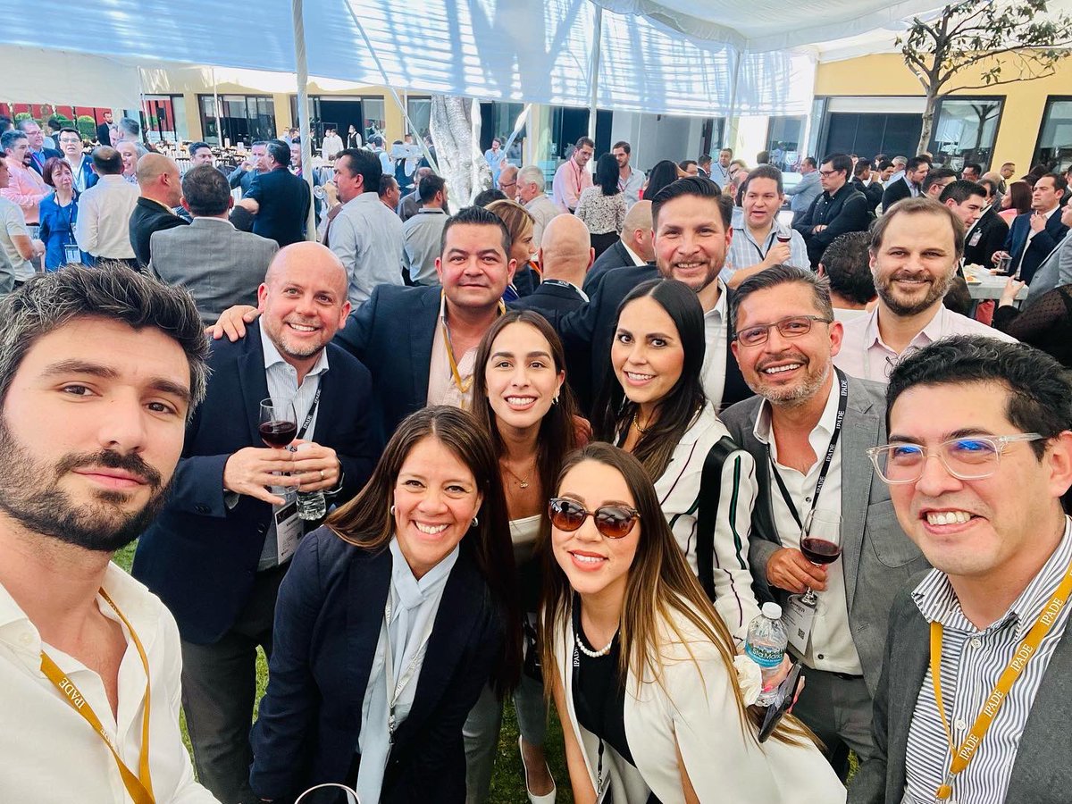 ❇️ Necesitamos organizaciones de éxito porque en el proceso de alcanzarlo la gente se perfecciona 
#CarlosLlano 

Así se vivieron las Jornadas Internacionales del <a href="/ipade/">IPADE BusinessSchool</a>