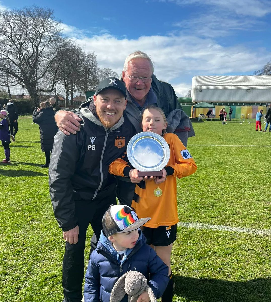 Paul Silvester (@therealsloop) on Twitter photo Can't put into words how proud I am of this lot! What a game and what an experience.. To share it with my daughter is something special. These girls are amazing ❤️.. Up the Jets #UTJ #KingswoodJets #GirlsFootball #PlateChampions 🏆🏅#Superstars <a href="/KingswoodParksP/">Kingswood Parks Primary School</a> <a href="/MissMablesonKWP/">Miss Mableson</a> Can't put into words how proud I am of this lot! What a game and what an experience.. To share it with my daughter is something special. These girls are amazing ❤️.. Up the Jets #UTJ #KingswoodJets #GirlsFootball #PlateChampions 🏆🏅#Superstars <a href="/KingswoodParksP/">Kingswood Parks Primary School</a> <a href="/MissMablesonKWP/">Miss Mableson</a>