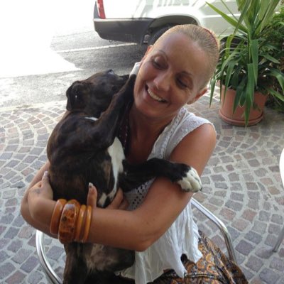 Sonia49043100's tweet photo. #NuovaFotoProfilo https://t.co/ZvGBeapQzR