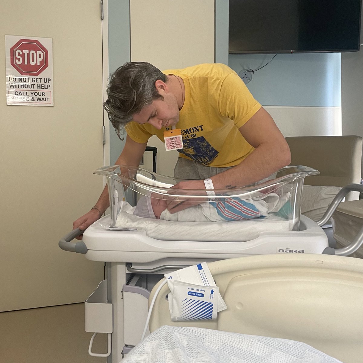 Parker York Smith tweet media