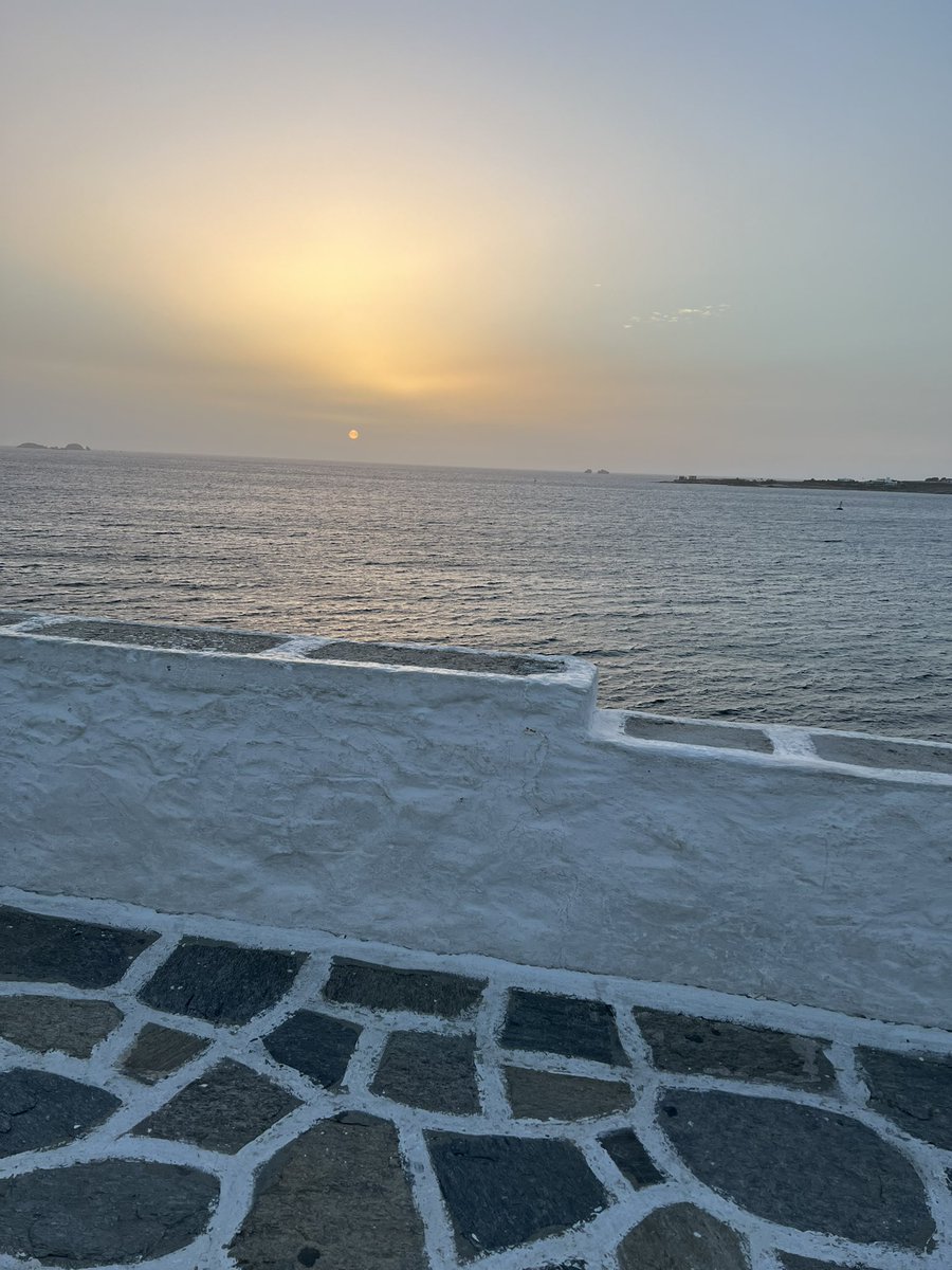 ParmeterPhD's tweet photo. #paros #antiparos #greece is amazing! https://t.co/G1LkQ1uzDN