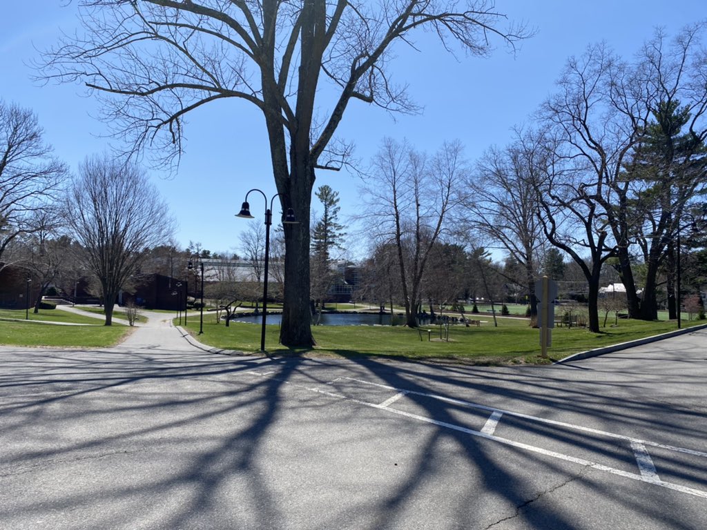 on campus today for this morning’s Board of Trustees meeting. 💙 25th Reunion later this month! hope to see many classmates there! 🌙 ⭐️ 🥂 <a href="/DanaHallSchool/">Dana Hall School</a>