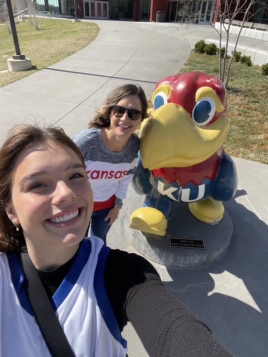 T_Hirschfeld's tweet photo. Anything going on in Lawrence today?? ❤️💙#RockChalk @HirschfeldKate https://t.co/vNpYTavmSY