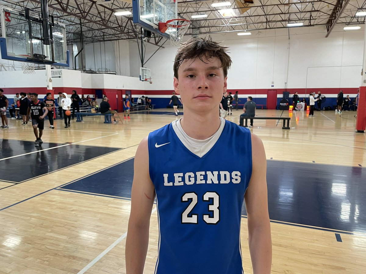 The Arizona Legends were entertaining to watch in their first game of Session 1. Brandon Lee led the way with 25 points and Barron Silsby was the setup man