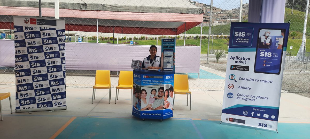 SISPeruOficial's tweet photo. #SISteInforma. Te invitamos a buscar nuestro modulo de información del seguro #SIS en los vacunatorios:
- Campo de Marte.
- Complejo deportivo Andres Avelino Cáceres (VMT).
Yo tengo SIS ¿Y tú?🙋🏻♀️🙋🏻♂️
Protege tu salud y la de tu familia. #SISPerú https://t.co/CkXgVxM2ov
