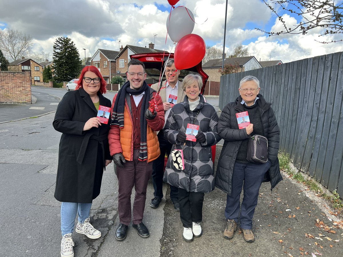 That’s what you call a Flying Start! So pleased to help Tom in Alvaston and Joel in Belper on the #LabourDoorstep today. So many people raising concerns about the cost of living crisis, some devastating stories already 😢 #FlyingStart #labourandcooperative