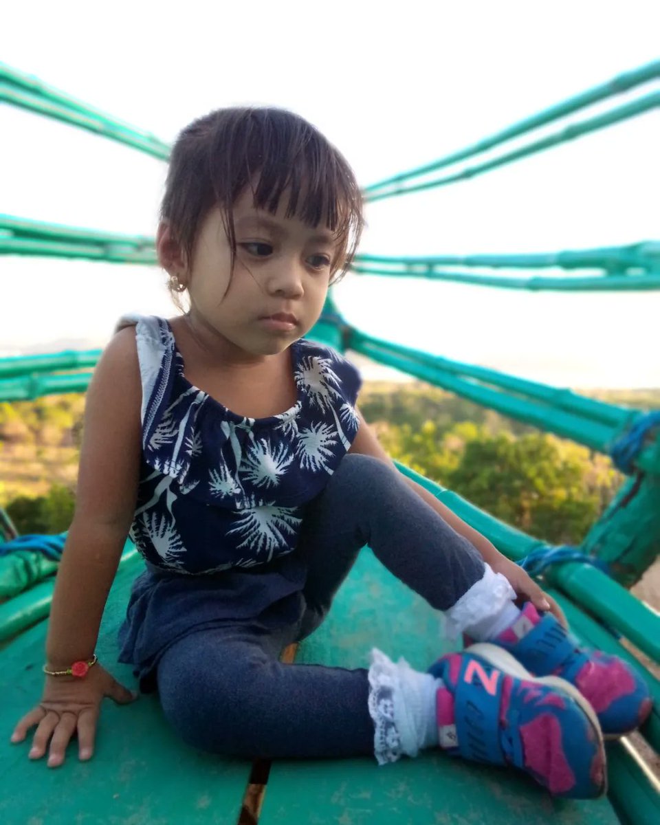 JuainahP's tweet photo. My adventure little girl🌼🌀🍃 https://t.co/3xGlMdiHvP